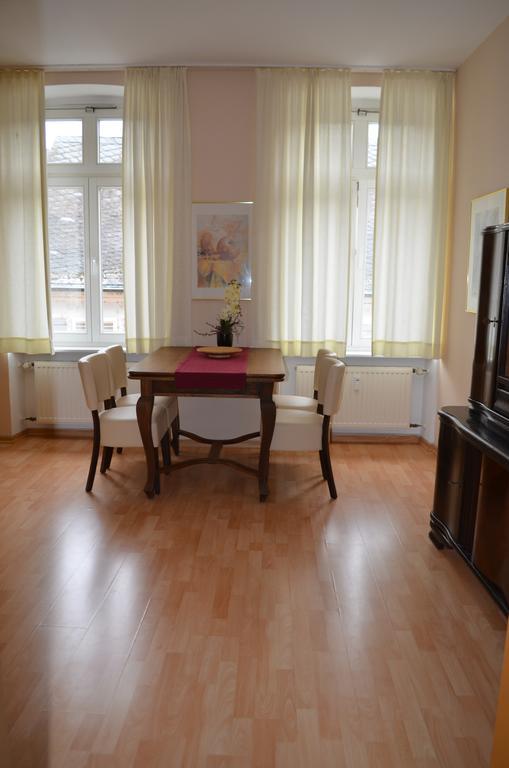 טראבן-טרארבאך Ferienwohnung Barfly מראה חיצוני תמונה