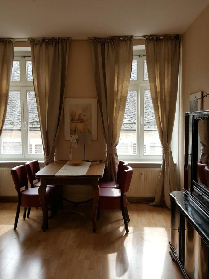 טראבן-טרארבאך Ferienwohnung Barfly מראה חיצוני תמונה